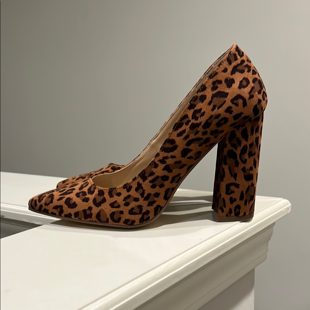 JustFab Holly Leopard Print Block Heel Pumps